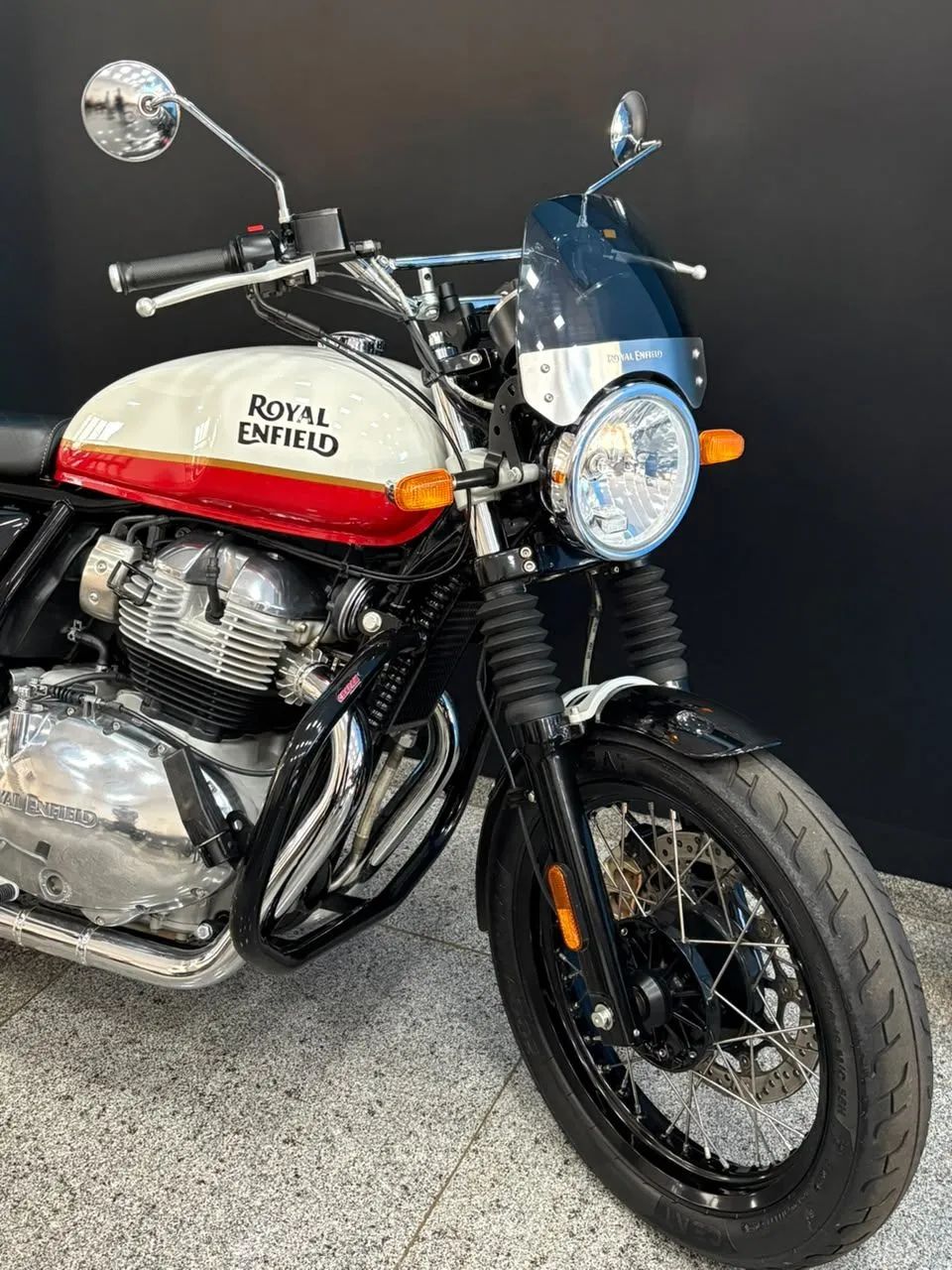 INTERCEPTOR 650CC ABS BRANCA 2022/2023 - Foto 3