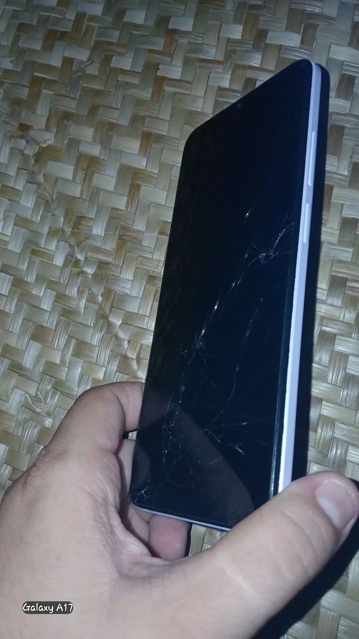 Vendo celular Xiaomi 12C - Foto 4