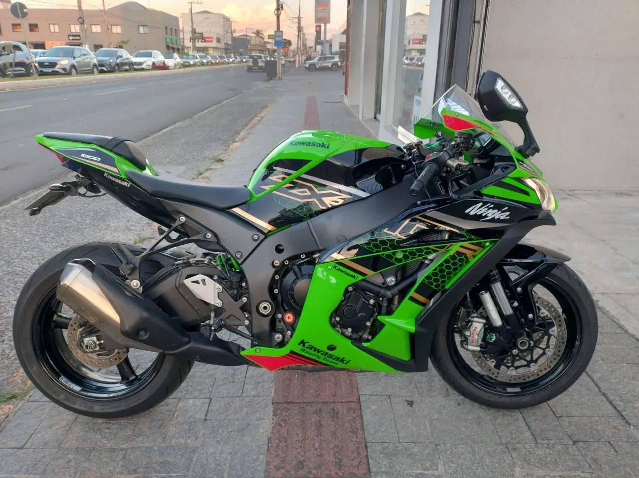 Kawasaki Zx-10/ Zx-10r 1000cc 2020 - 1490973469 | OLX