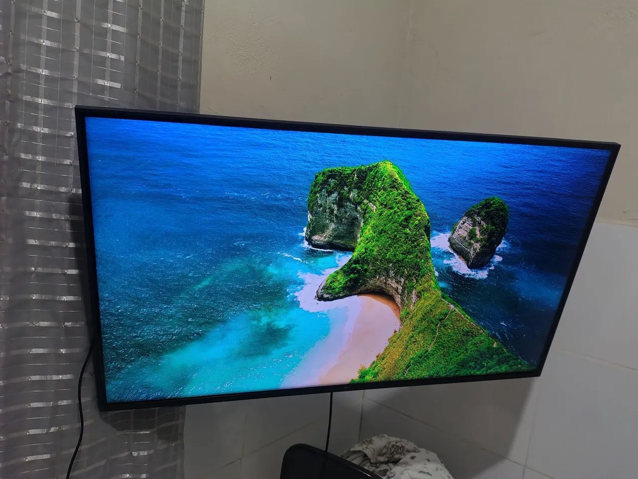 Tv LG 42 polegadas 4k hdr - Foto 3