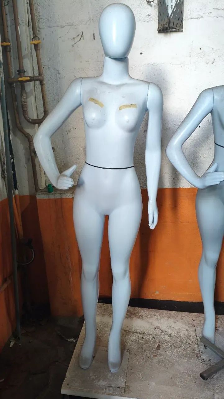 Manequim feminino 
