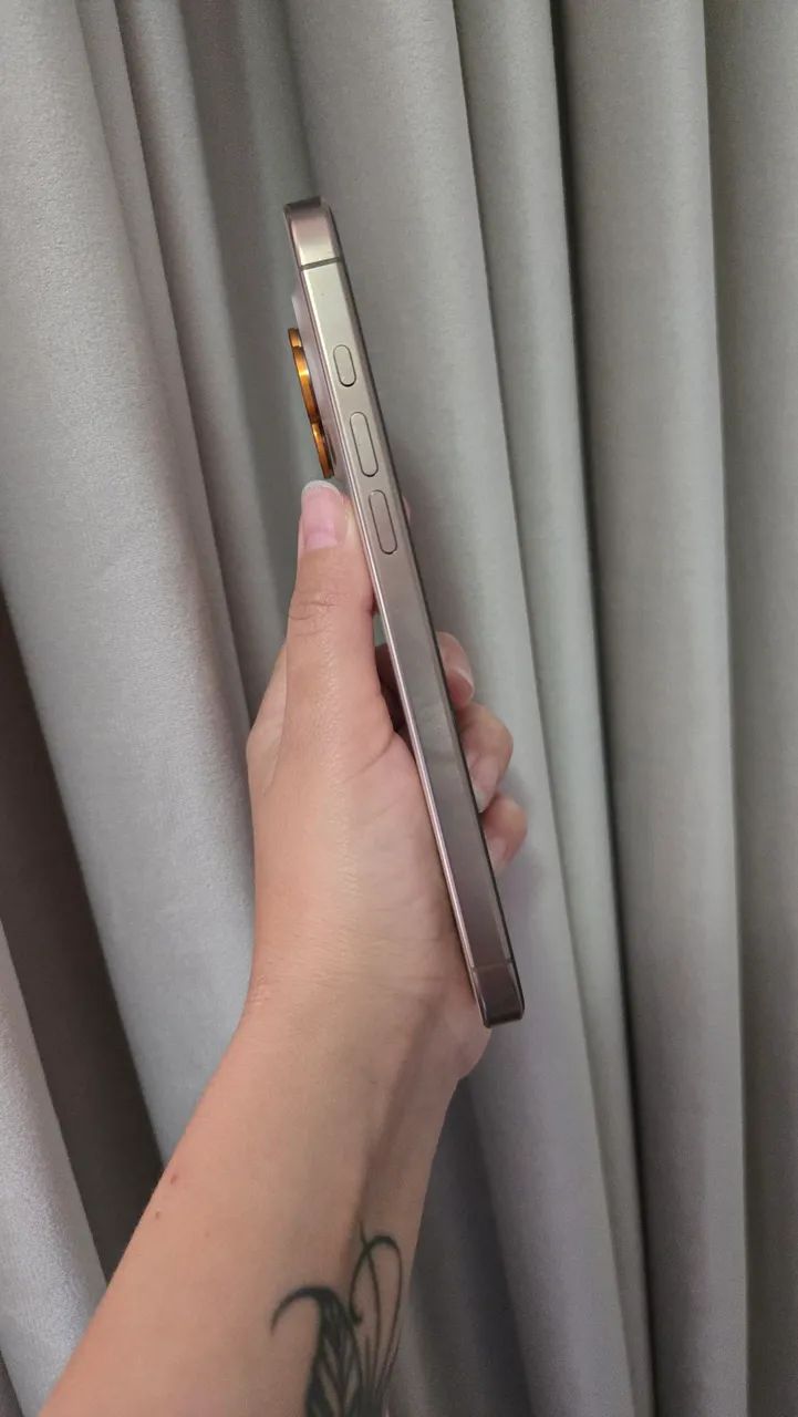 Iphone 16 Pro Max - Foto 3