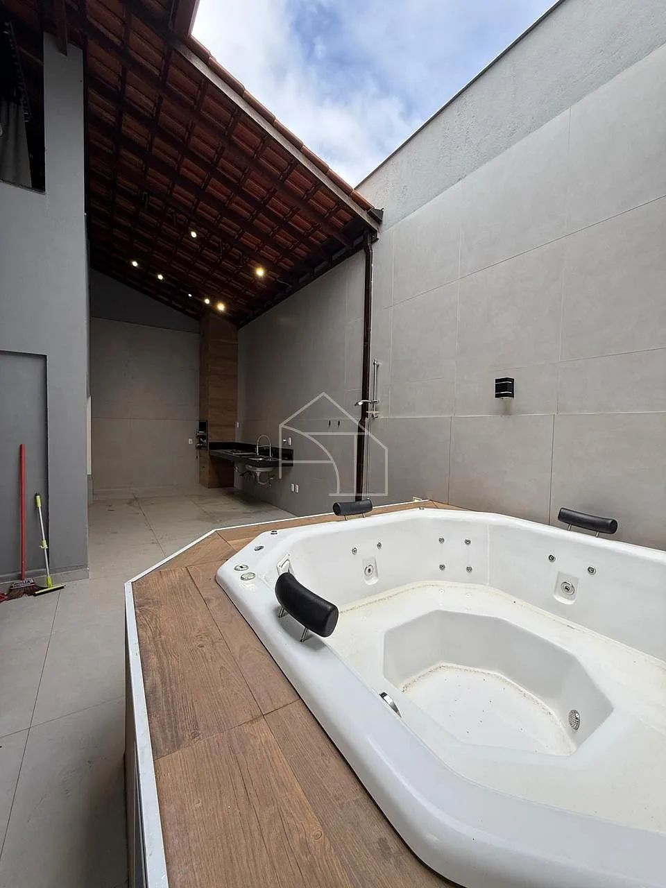 Casa Triplex com 4 Quartos (2 Suítes) em Colina de Laranjeiras | Serra/ES - Foto 2