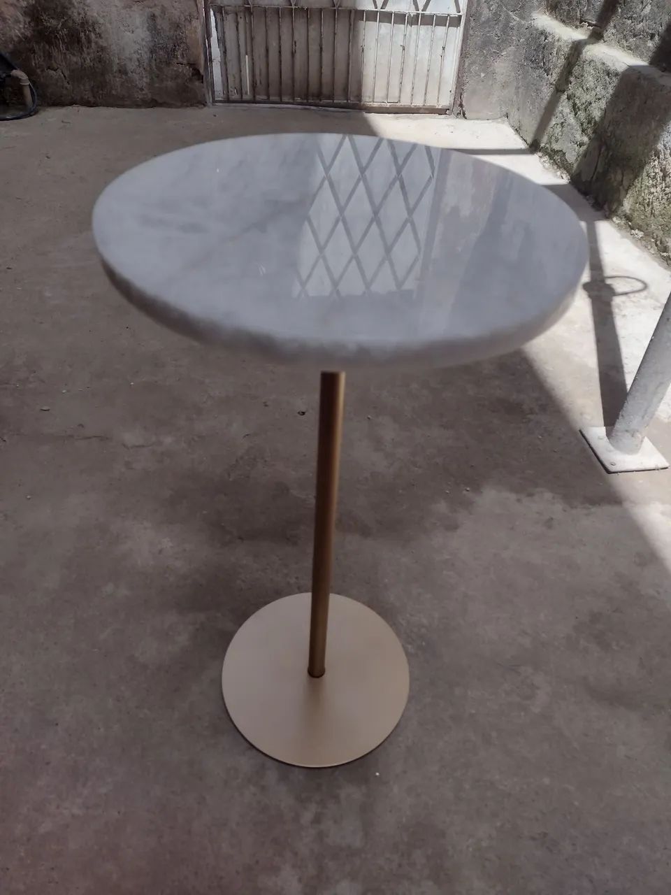 Mesinha com pedra - Foto 2