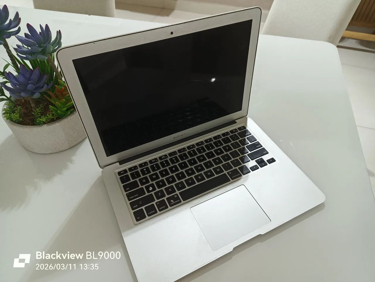 MacBook Air conservado 