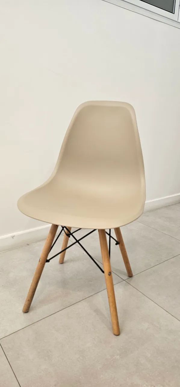 Jogo com 6 Cadeiras Estilo Eames - Excelente Estado - Foto 2