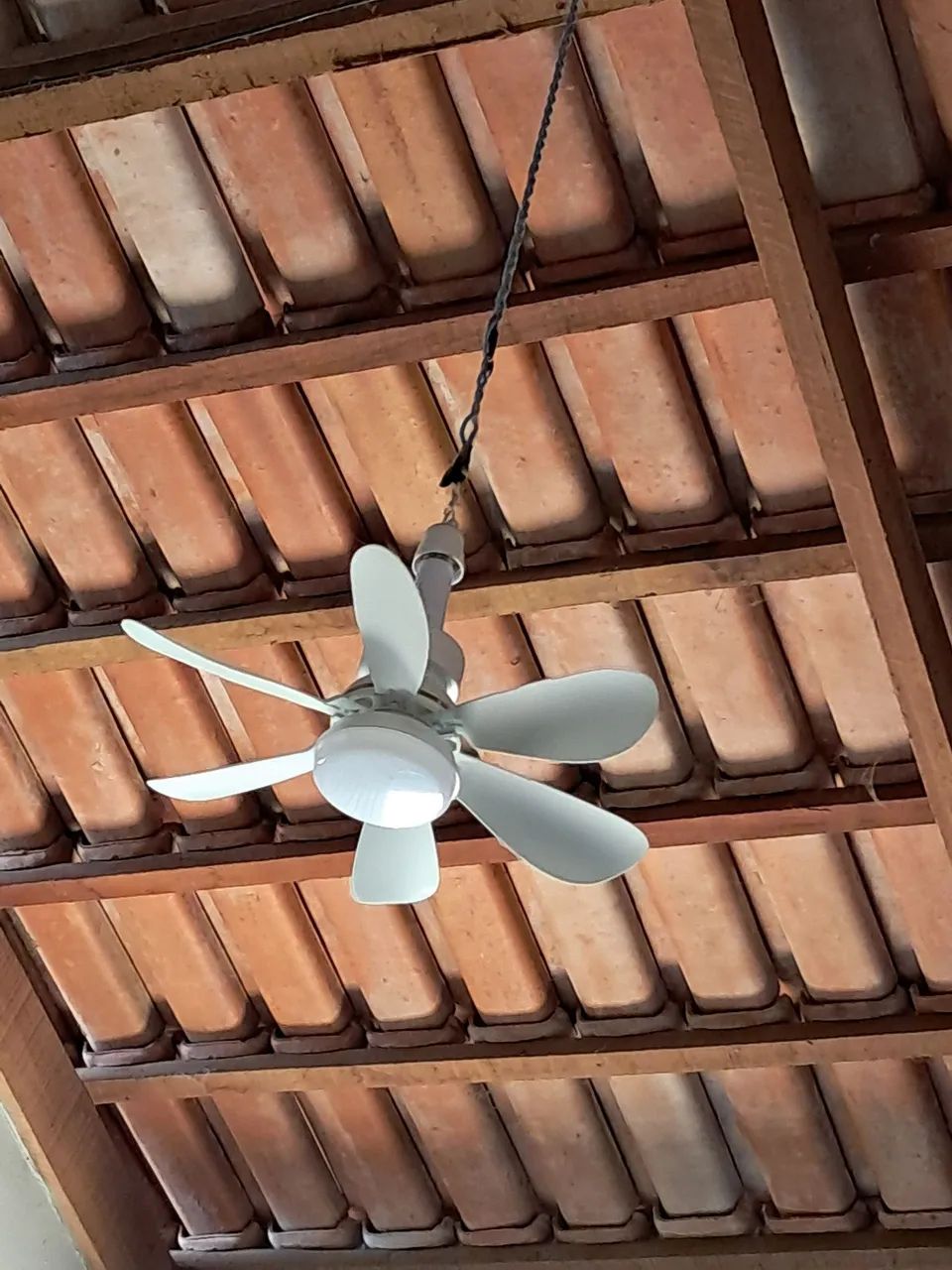 Ventilador de teto 