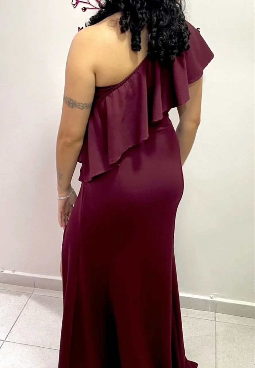 Vestido marsala um ombro só - Foto 2