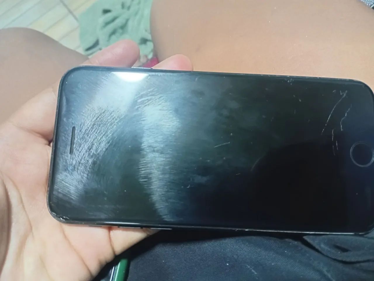 IPhone 7 todo bom  - Foto 2