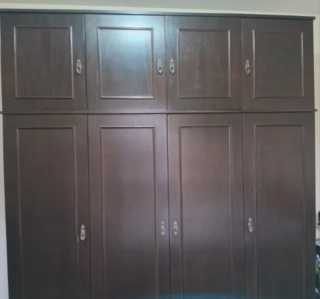 Roupeiro 4 portas com maleiro