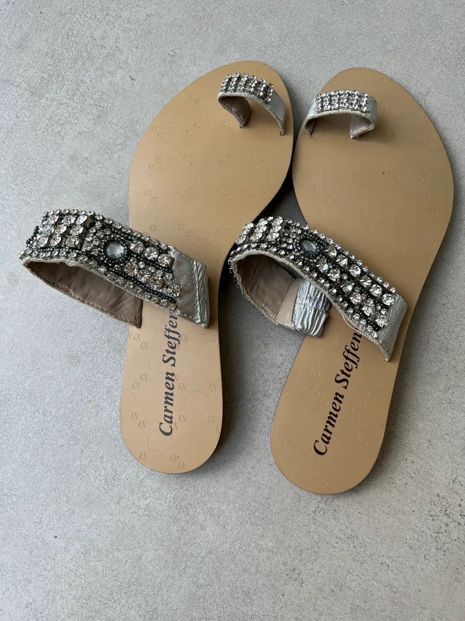Sandália Carmen Steffen com pedraria  - Foto 3