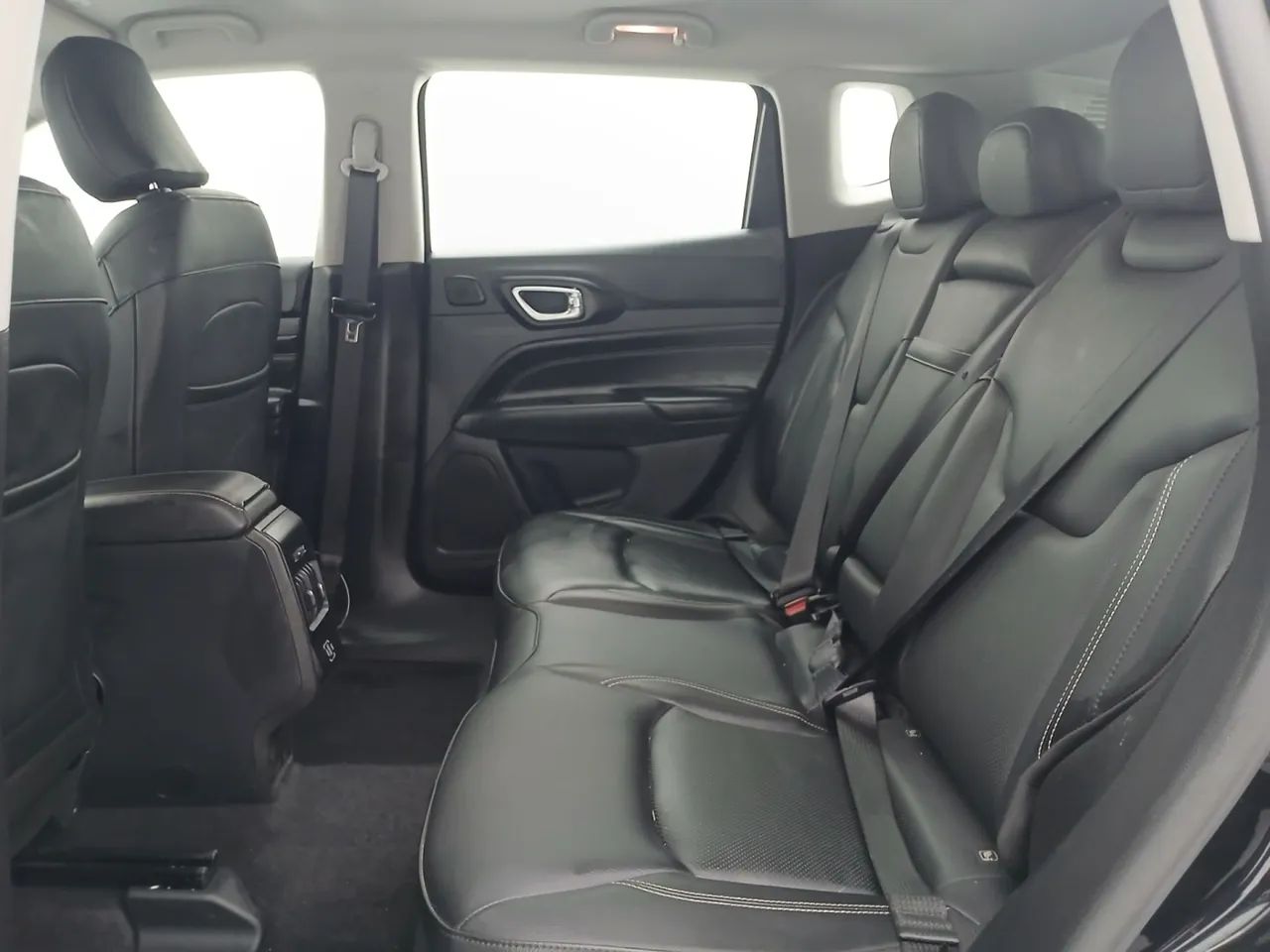 Jeep Compass LONG. T270 1.3 TB 4x2 Flex Aut., foto 17 de 18