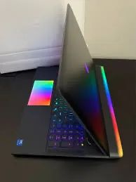 40% do Notebook Alienware Area 51 rtx 5090 - Foto 2