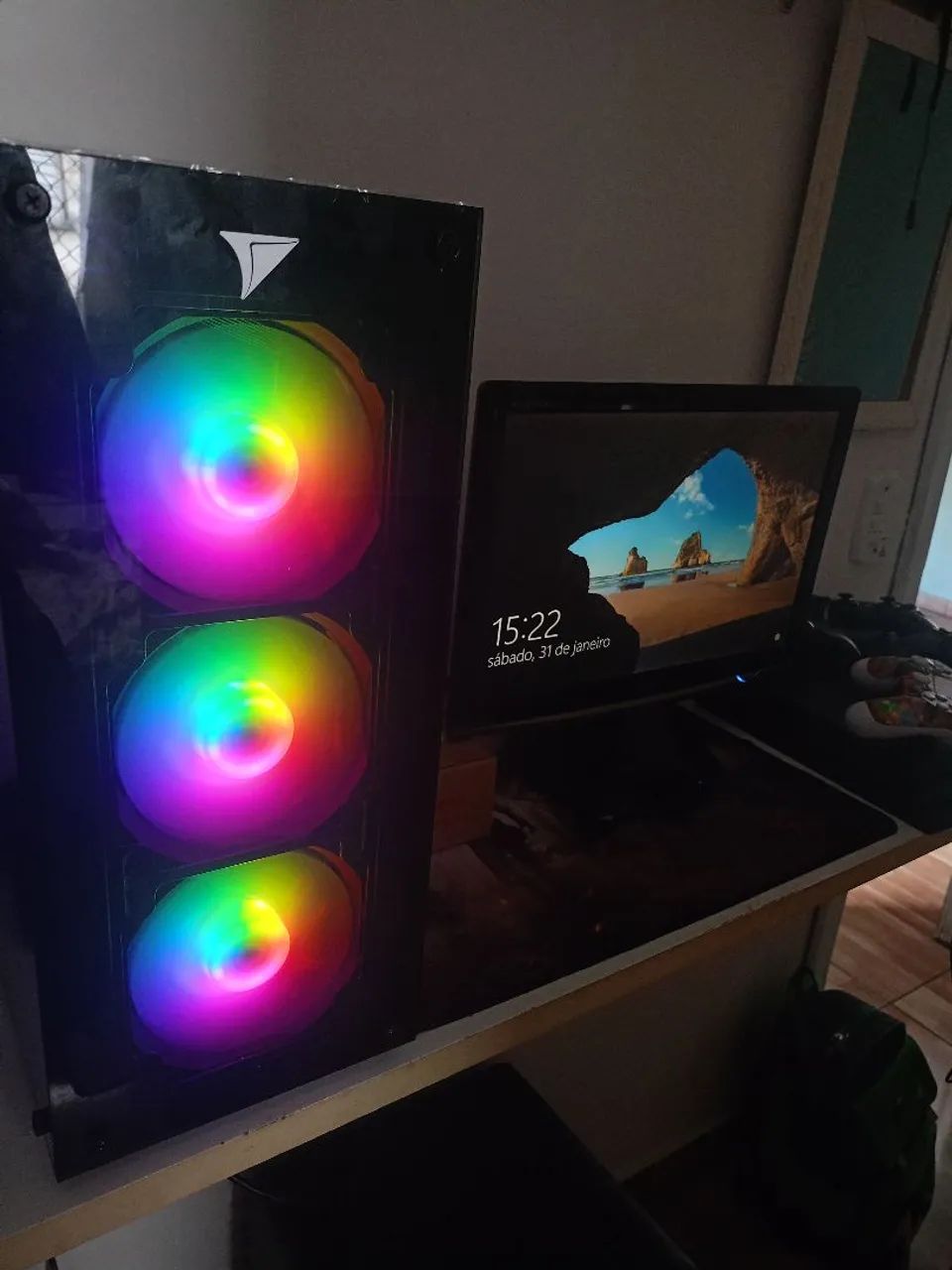 Pc para estudar  trabalho ou jogos leves. Ex: Minecraft GTA San Andreas e etc