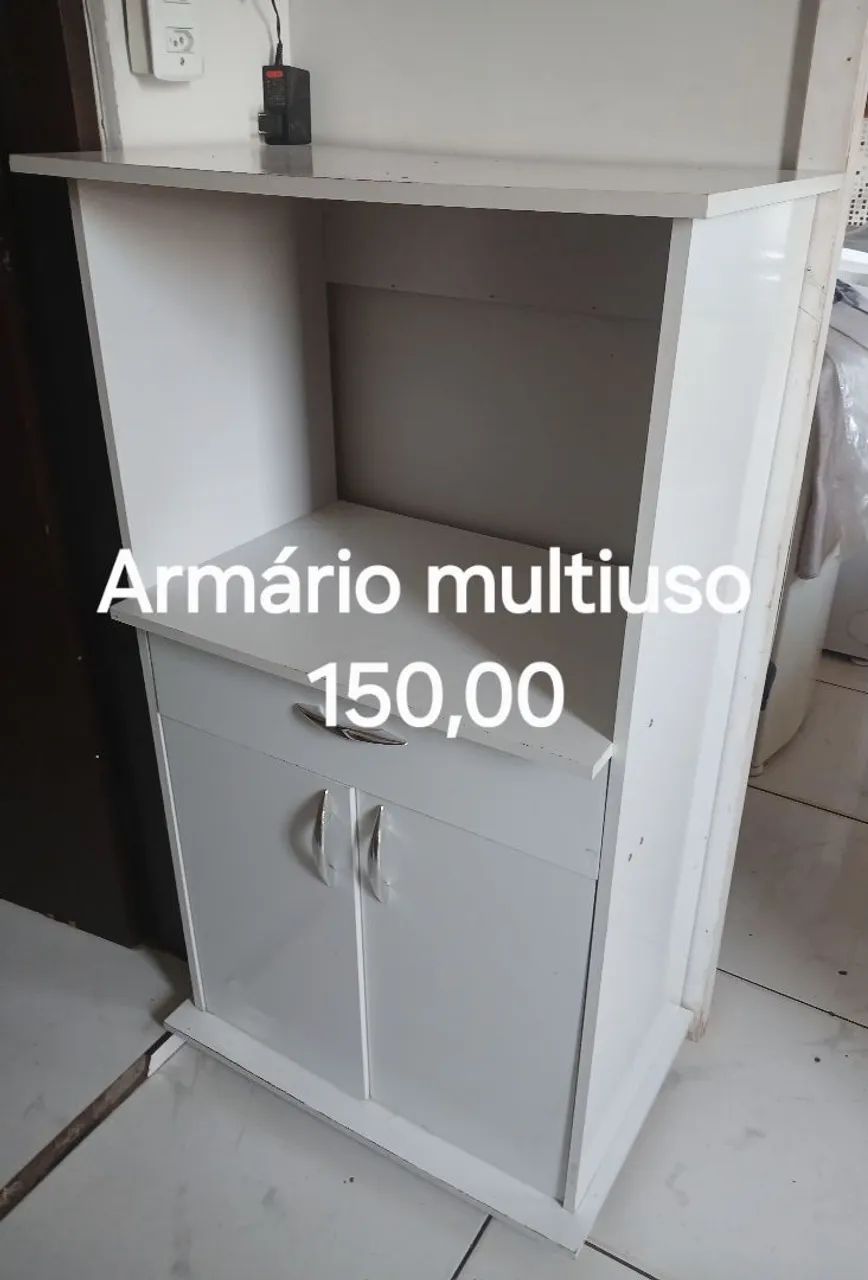 Armário multiuso 