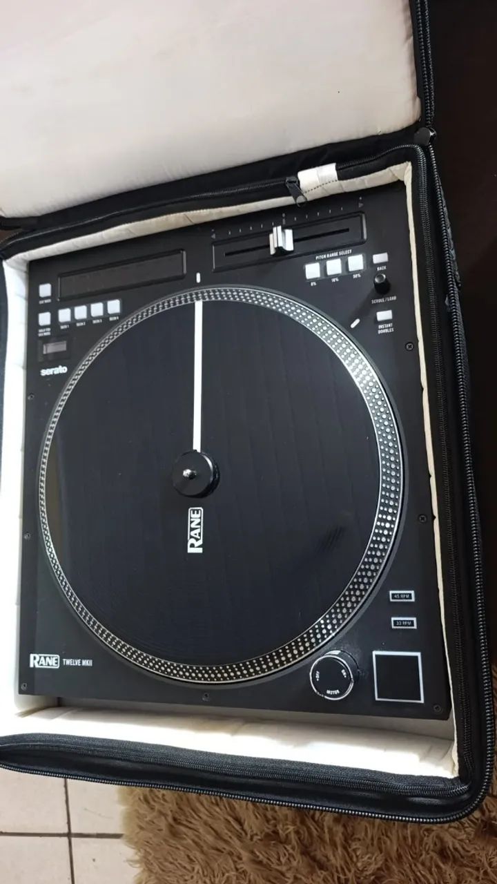 Rane Twelve MKII + Mix Traktor Control Z2 - Instrumentos musicais