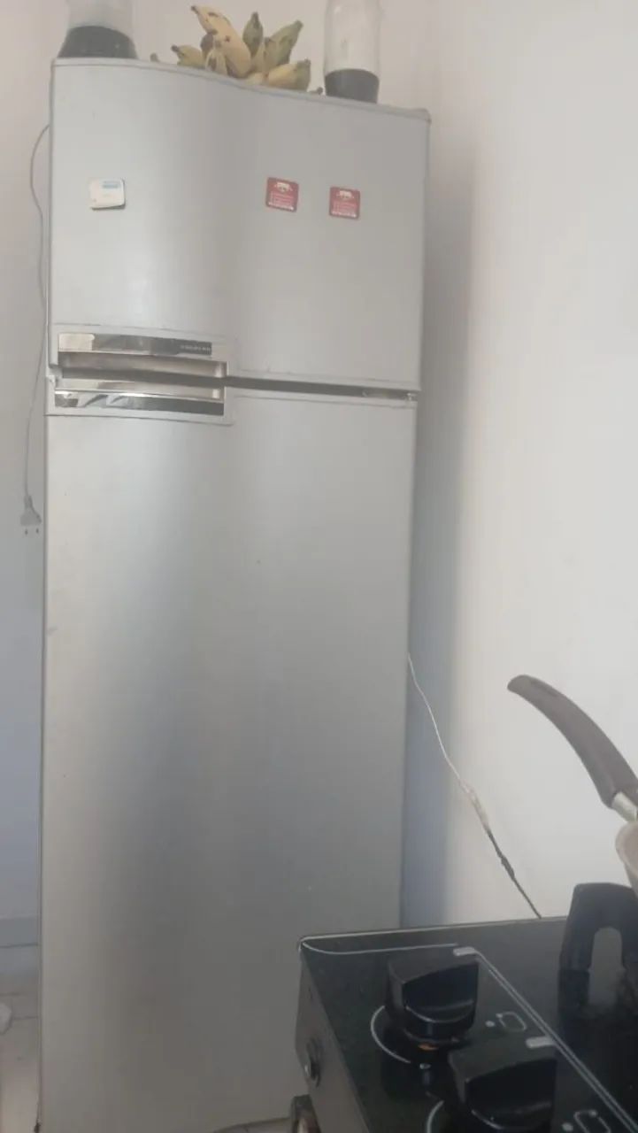 VENDO GELADEIRA 