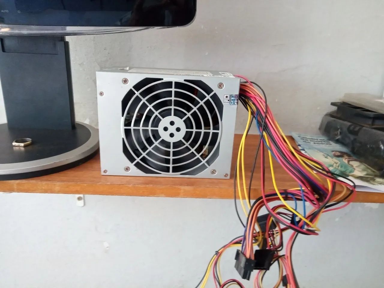 Fonte Advanced nominal FX330 D4 V6 24 pinos 