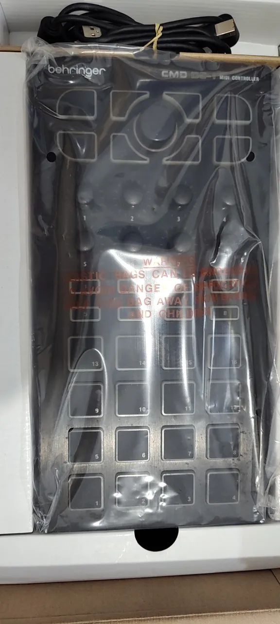 Behringer CMD DC-1 - Controladora MIDI - Completa e Funcionando - Foto 2