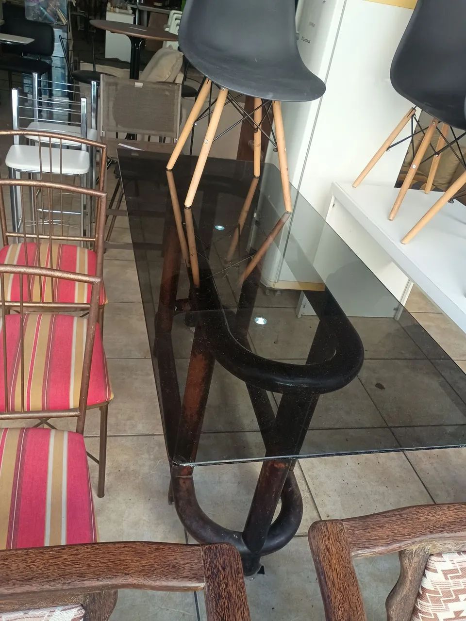Mesa de ferro com vidro 1,70 x 70 cm