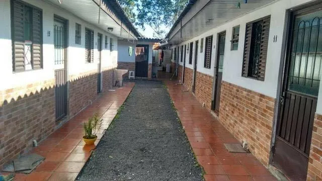 Kitnet semi-mobiliado para solteiro c/banheiro privado(perto do centro)