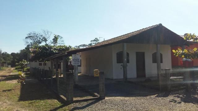 Boa casa de alvenaria em itapoá, aproximadamente 1.100 metros da praia, total de 108 m2 co - Foto 3