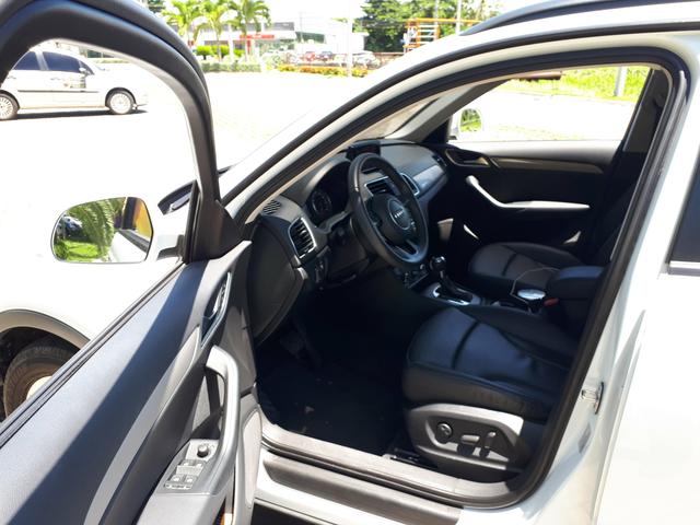 Vendo ou troco carro menor Audi Q3 14/14 - Foto 4
