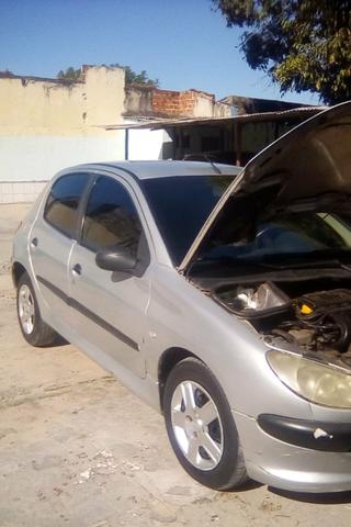 Carro CLIO