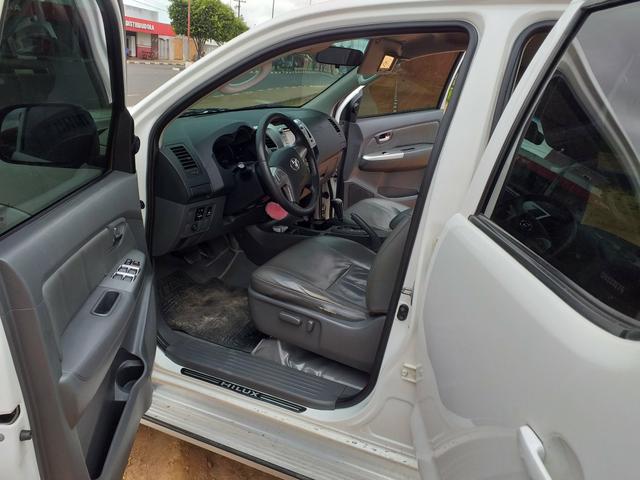 Hilux - Foto 2