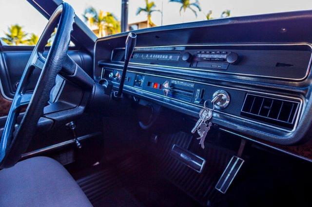 Relíquia de Colecionador Ford Landau com placa Preta 1980! - Foto 3