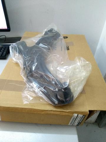 Bandeja da suspensão LE Nissan Tiida 2006-2013