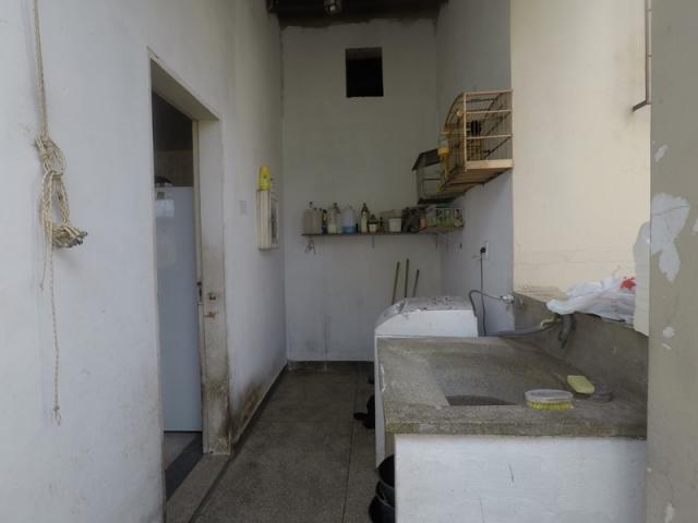 Casa 4 quartos com suite e 2 vagas de garagem lote grande - Foto 18