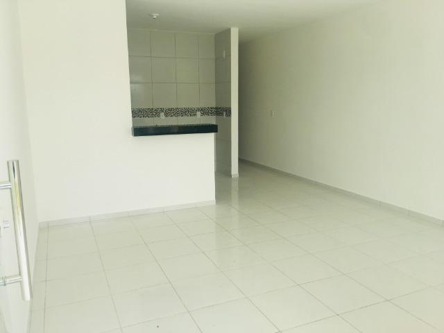 Linda casa com documentação grátis 2 quartos e 2 suites,entrada em 12x , * - Foto 6