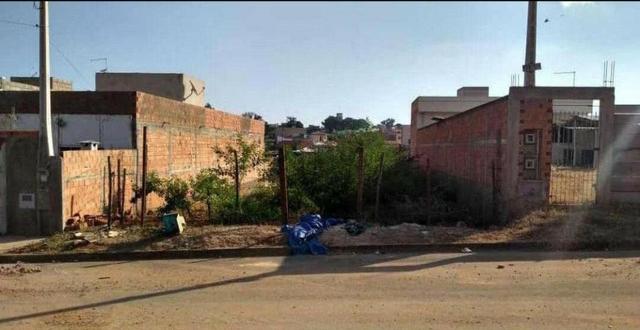 Meio terreno em Artur Nogueira-SP R$ 55.000,00