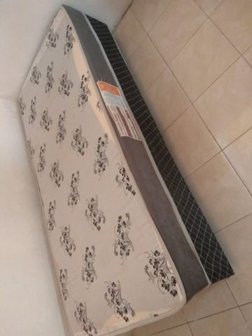 Cama box de solteiro