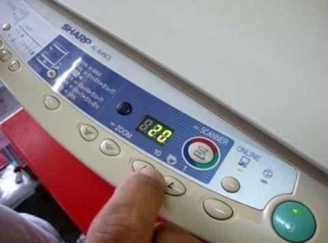 Impressora Laser Multifuncional Sharp AL 1645CS - Foto 2