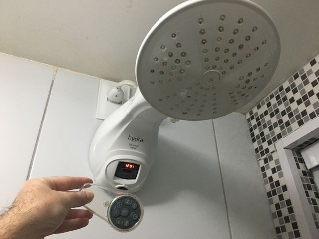 Chuveiro elétrico da marca HYDRA - Foto 2