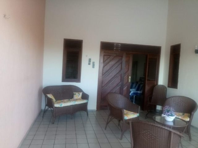 Casa espaçosa e mobiliada em Capim Macio com 3 quartos - Foto 2