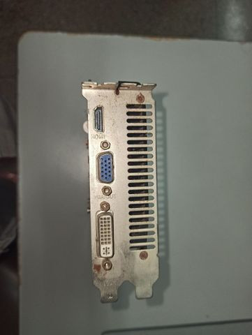 Geforce GTX 550 - 1024MB - DDR5 - Foto 2
