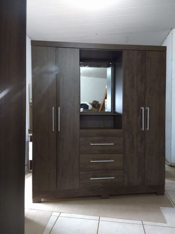 Guarda roupa de CASAL NOVO