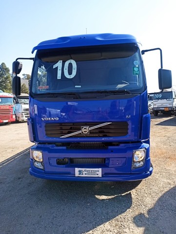 VOLVO VM 260 6X2 CARROCERIA 2010