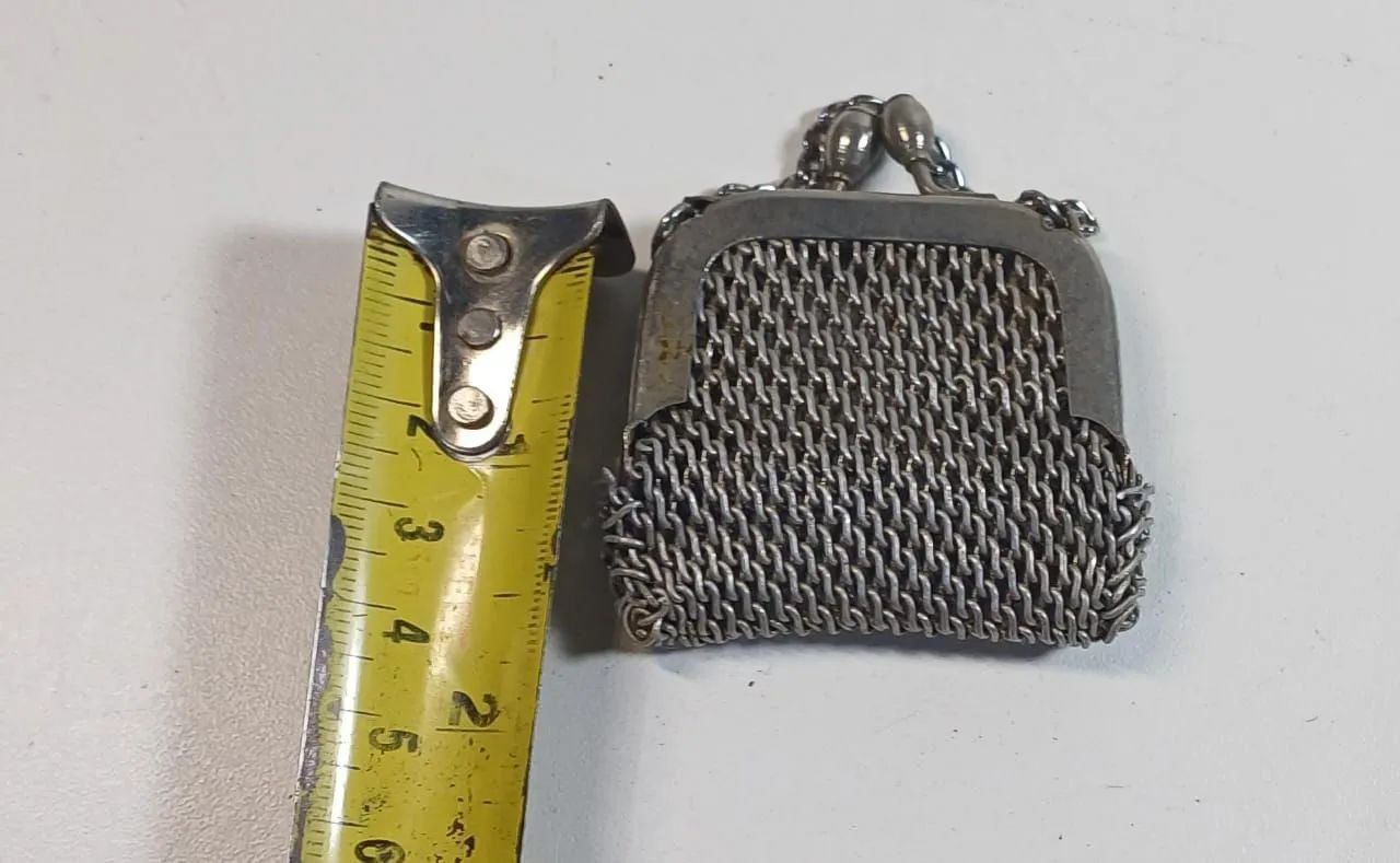 Bolsa de mão vintage em metal prateado - Foto 3