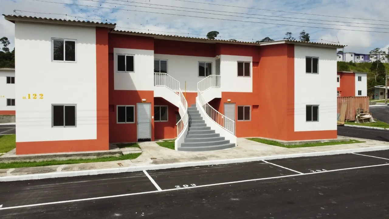 Apartamento Verona Premium - 2 quartos, sala, cozinha e banheiro.
