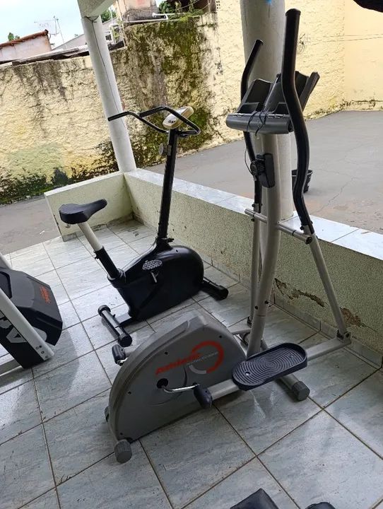 Bicicleta Ergométrica e Elíptico - Academia Completa