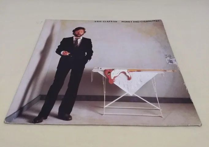 LP Eric Clapton - Money And Cigarettes. Com Encarte. (P-1983) - Nacional.