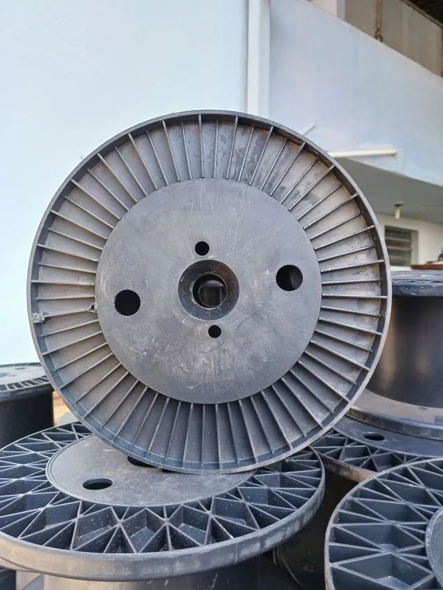 Carretel plástico P-355