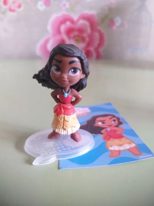 Lote de miniaturas disney comic minis - Moana e Merida  - Foto 3