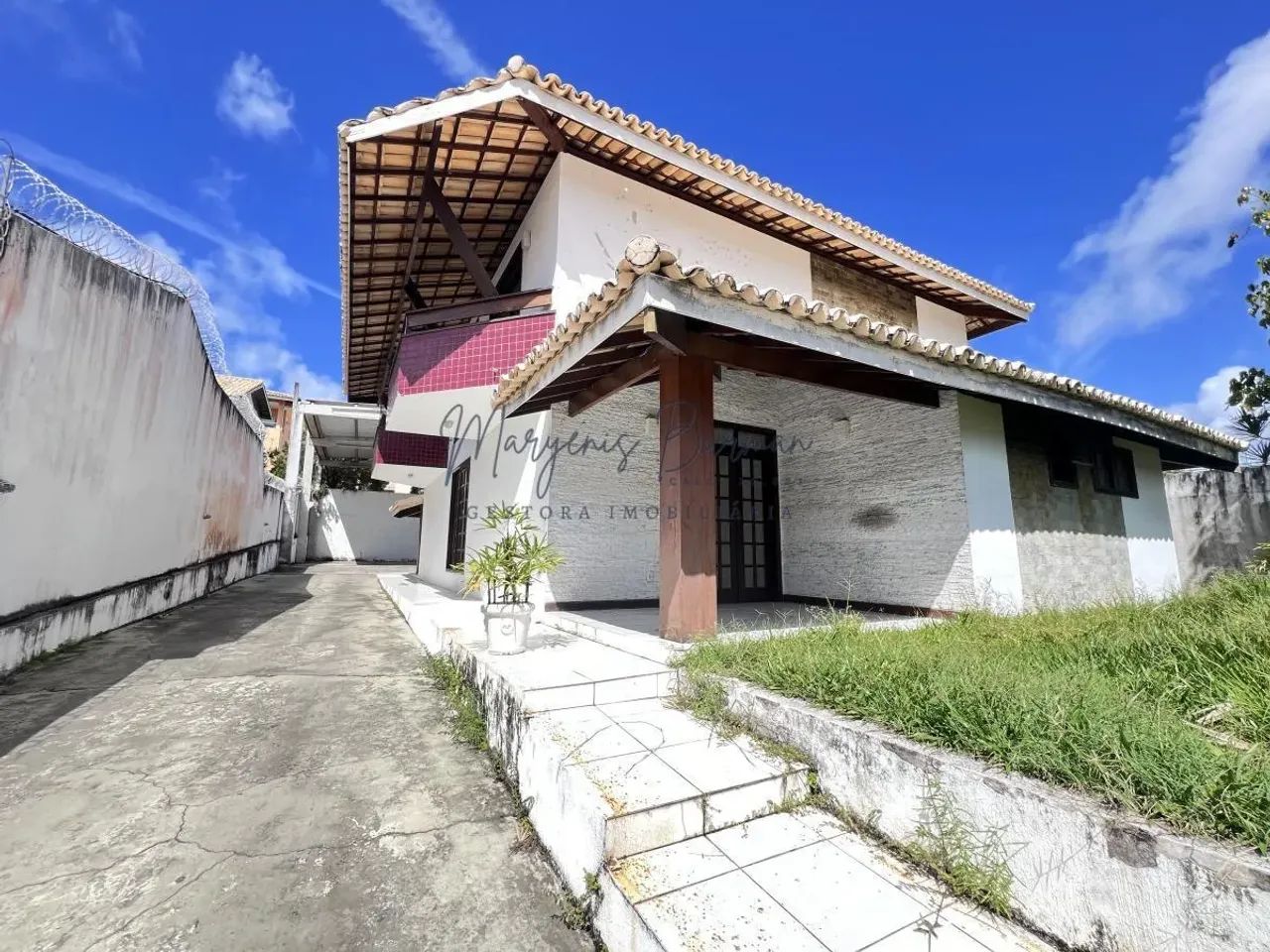 Ponto Comercial para Locação em Lauro de Freitas, Vilas Do Atlântico, 4 dormitórios, 3 suí