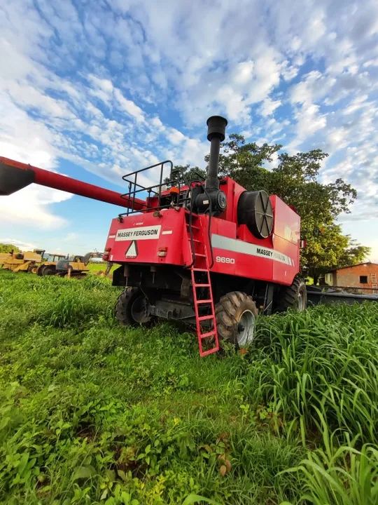 Colheitadeira Massey Ferguson 9690 - Foto 4