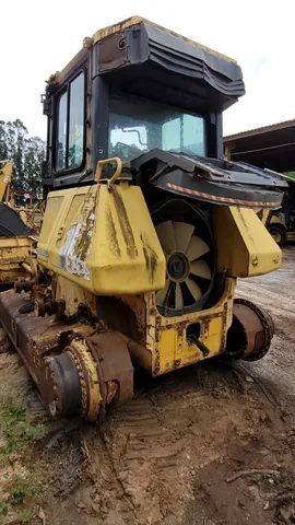 Minicarregadeira retroescavadeira escavadeira komatsu case new holland doosan